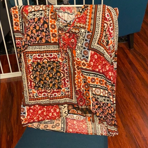 Blouse - Picture 3 of 3